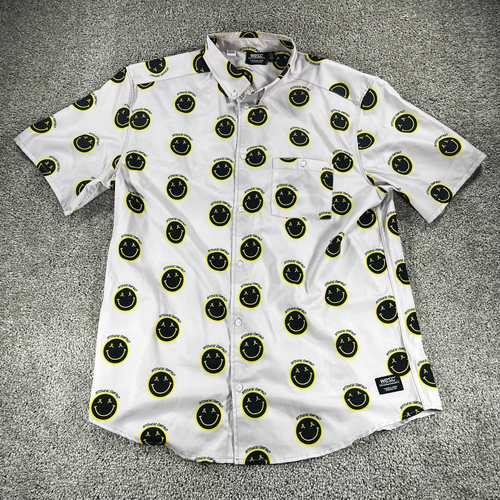 WeSC Mens Smiley Face Print Short Sleeve Button Down Shirt‎ Grey Yellow Size XL